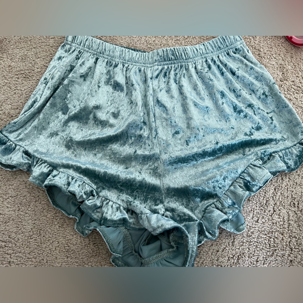 Boutique ruffle shorts